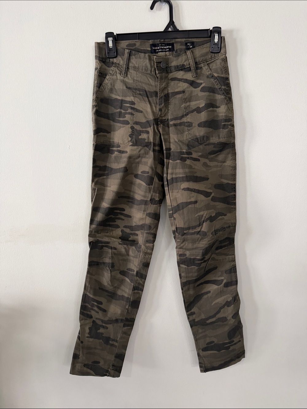 Lucky Brand Women’s  Camo Utility Pants in Olive and Dark Green